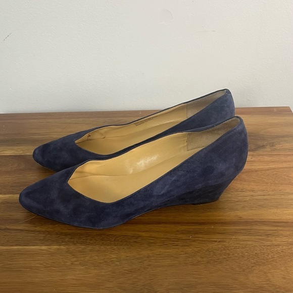 Talbots navy LACEY PLATFORM WEDGES - SUEDE size 10 - Picture 4 of 11